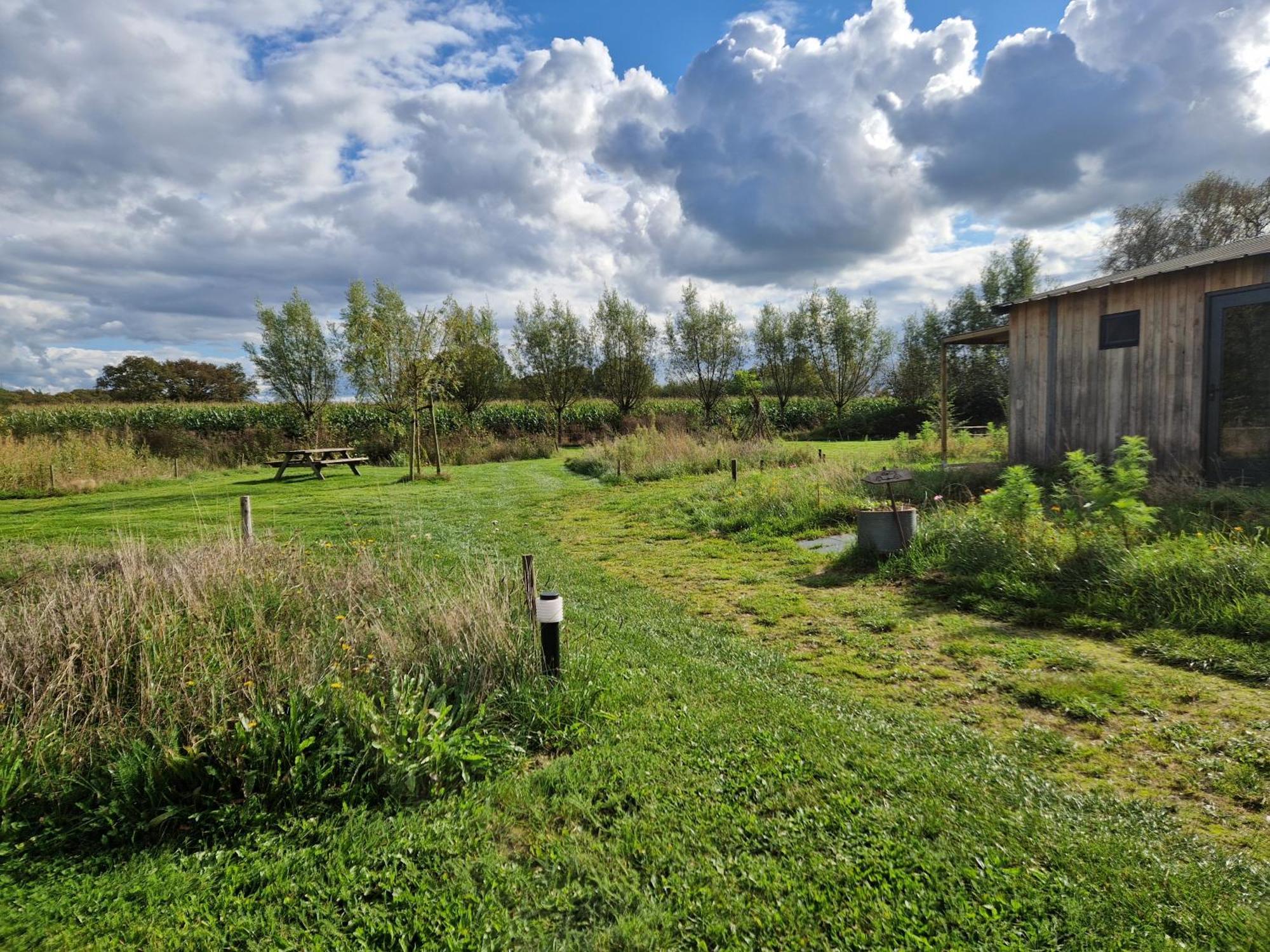 De Wilde Tuin - Tuinkamer Moergestel Bagian luar foto